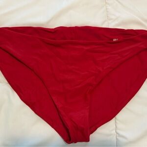 Fused Hawaii Red Lava Hapuna bottom